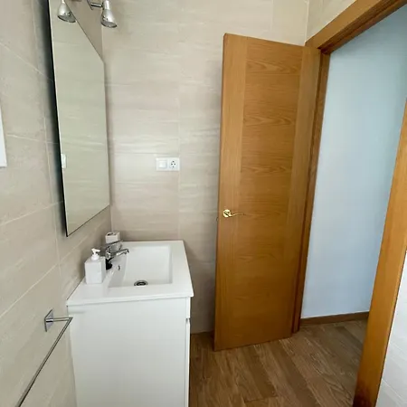 Encantador Apartamento-céntrico-con Amplio Jardín