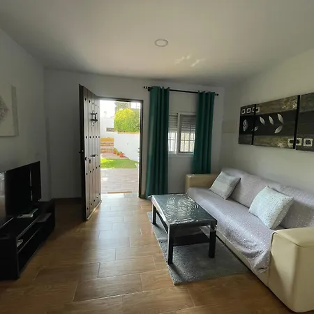 Encantador Apartamento-céntrico-con Amplio Jardín Appartement