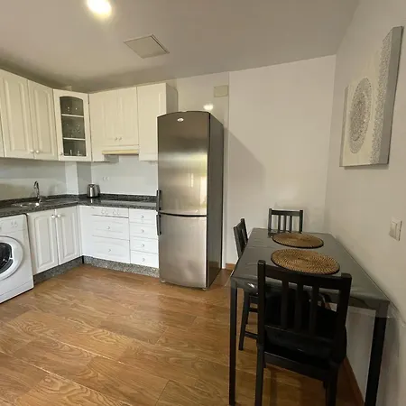 Encantador Apartamento-céntrico-con Amplio Jardín Appartement *